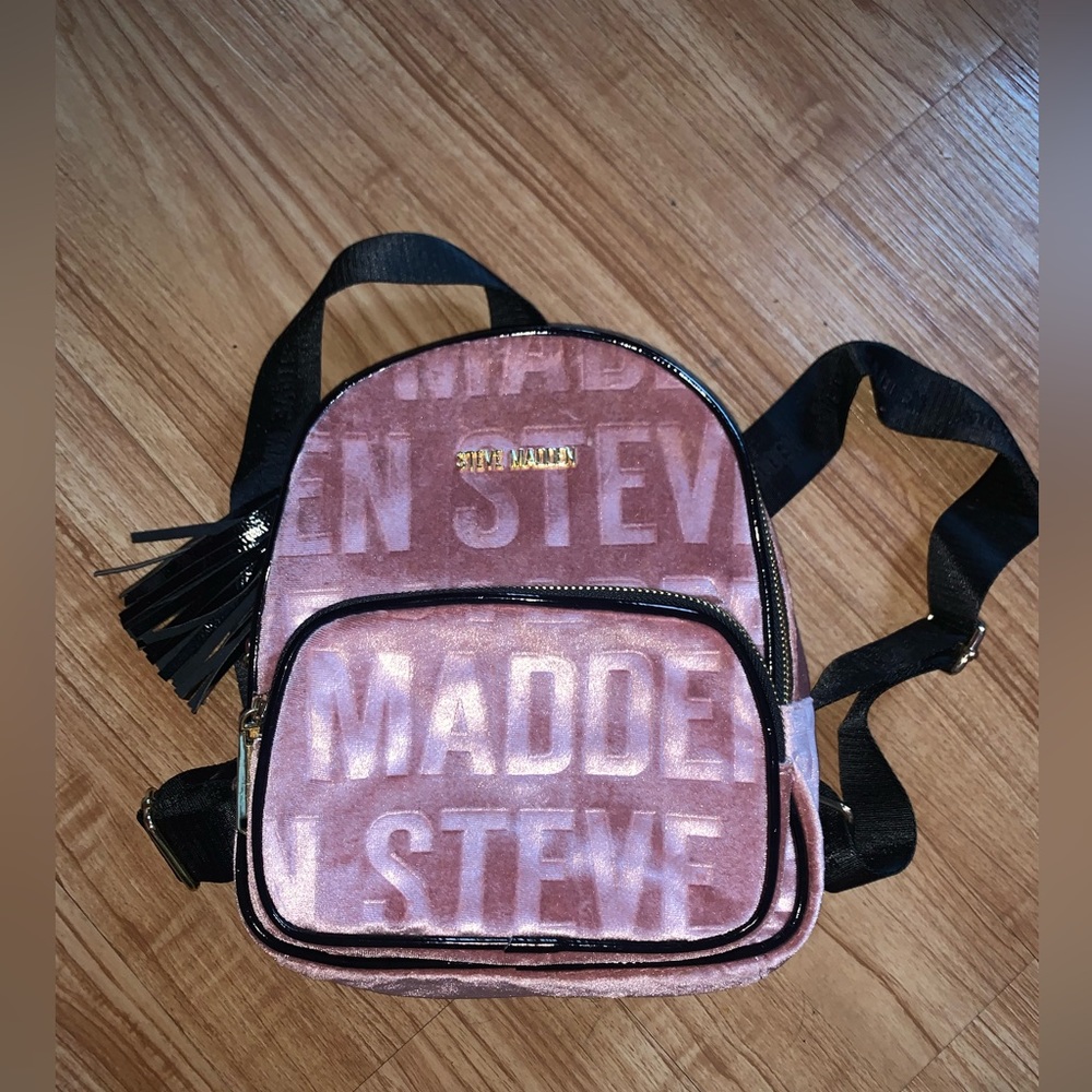 Steve Madden Mini Back Pack - Picture 5 of 8